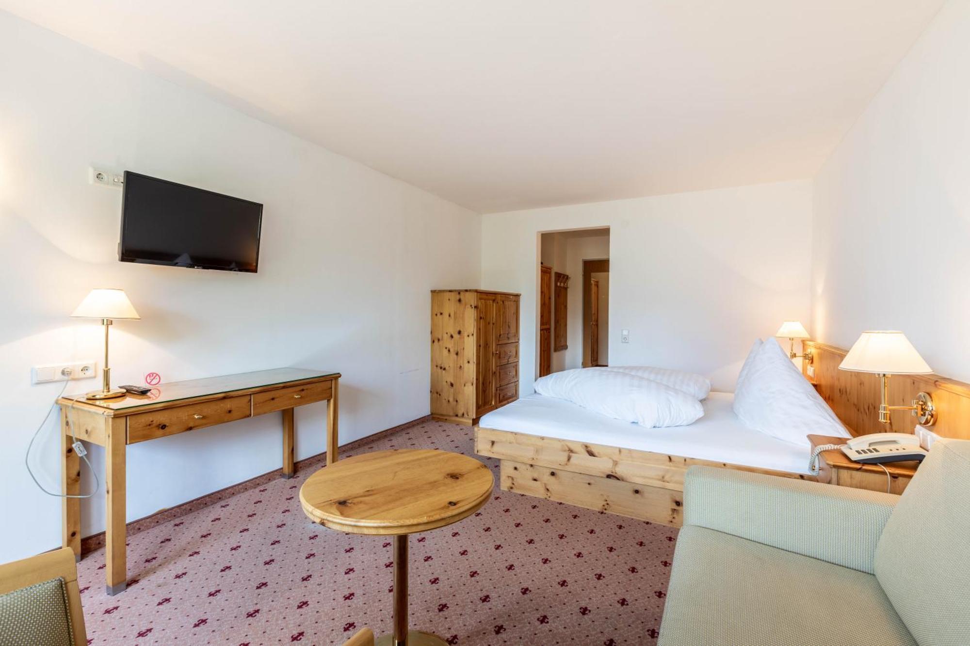 Keyone Rooms Montafon Schruns Extérieur photo